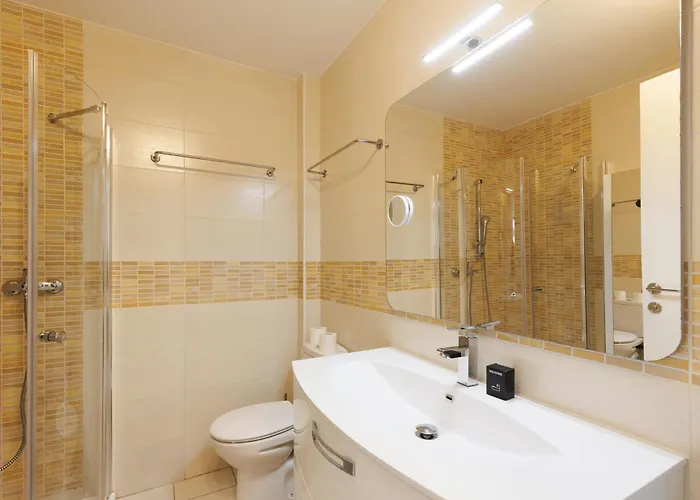 Bleu Croisette Yourhosthelper *